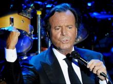 Julio Iglesias
