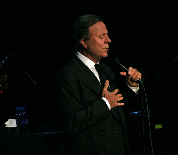 Julio Iglesias