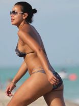 Julissa Bermudez #2160425 picture (Portrait Medium)