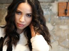 Jurnee Smollett-Bell