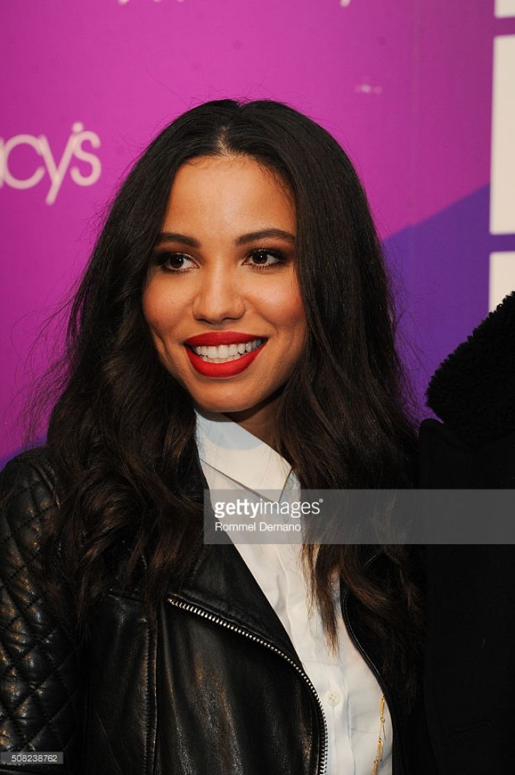 Jurnee Smollett-Bell