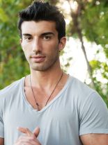 Justin Baldoni