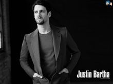Justin Bartha