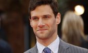 Justin Bartha