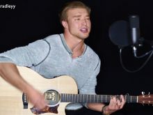 Justin Bradley
