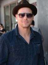 Justin Chambers #79822 picture (Portrait Medium)