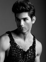 Justin Gaston