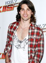 Justin Gaston