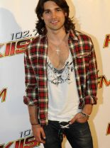 Justin Gaston