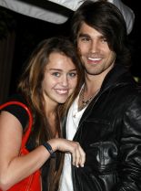 Justin Gaston