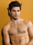 Justin Gaston