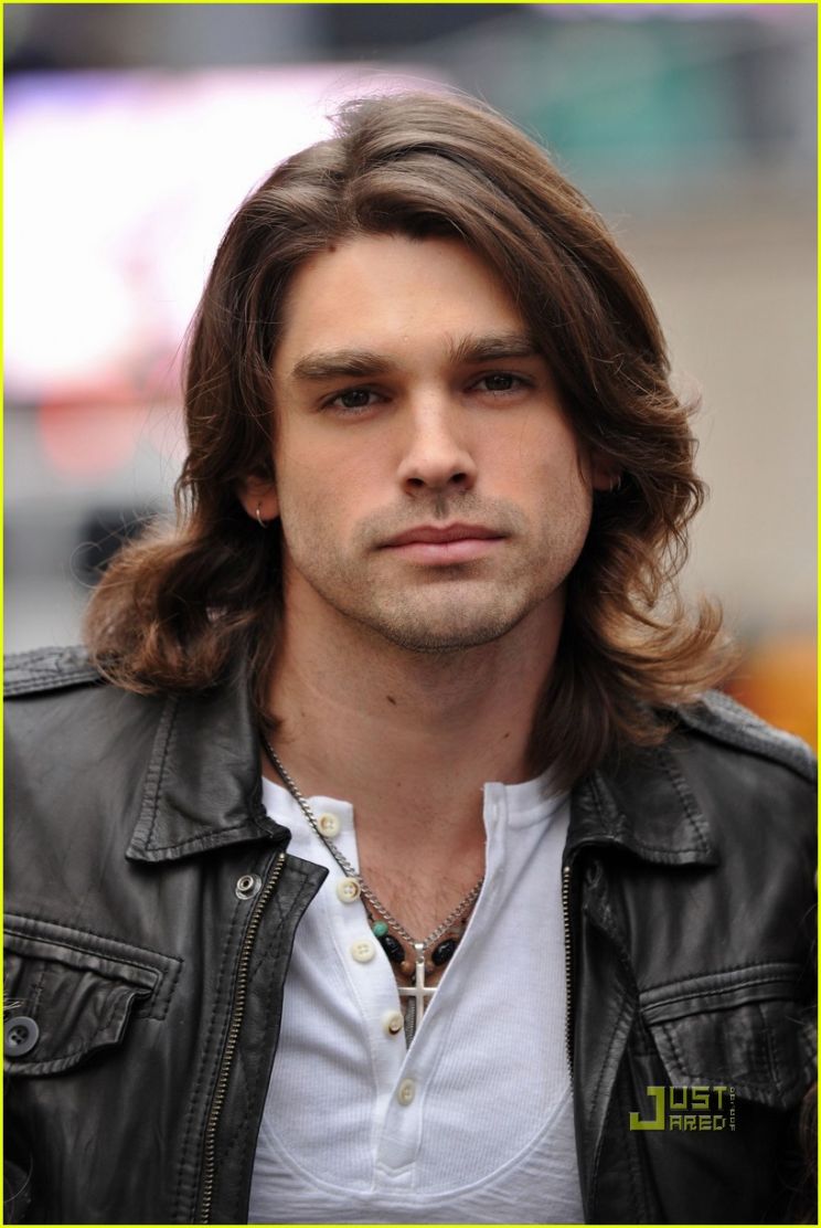 Justin Gaston