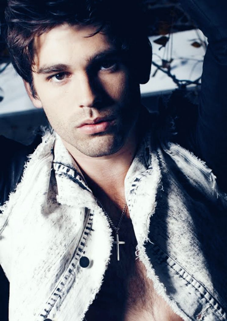 Justin Gaston