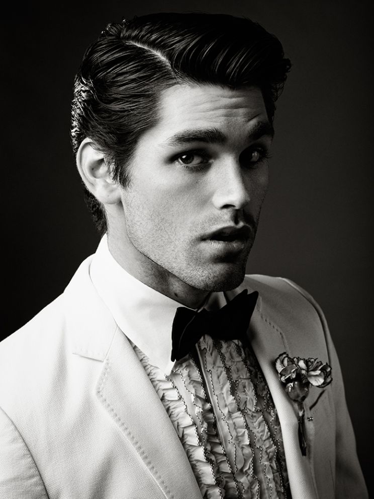 Justin Gaston