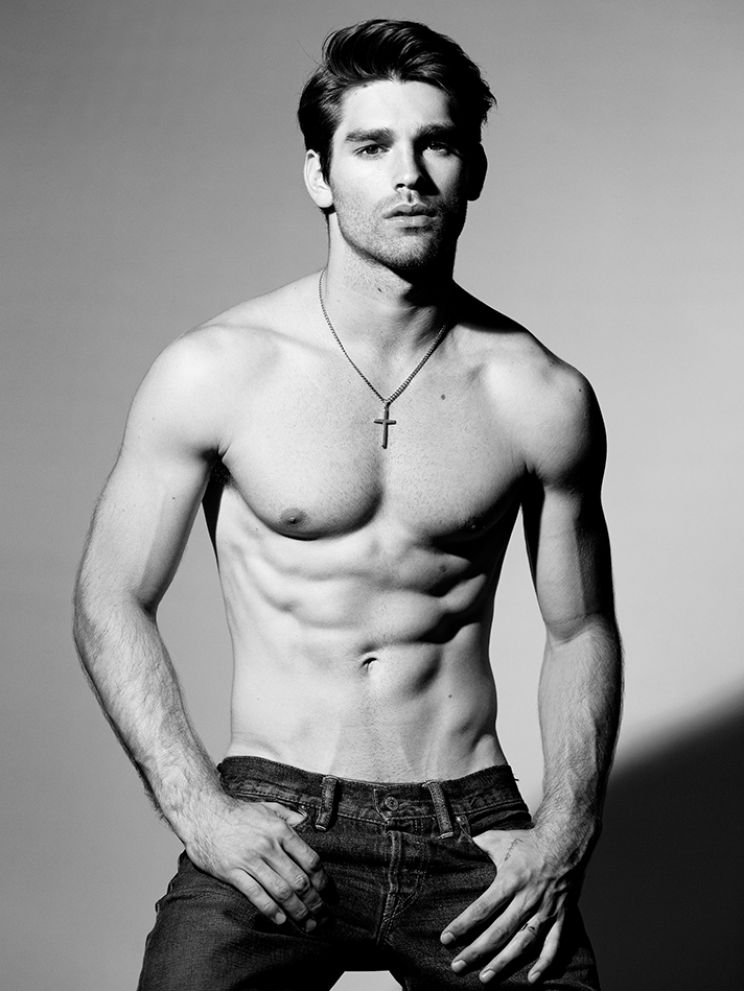 Justin Gaston