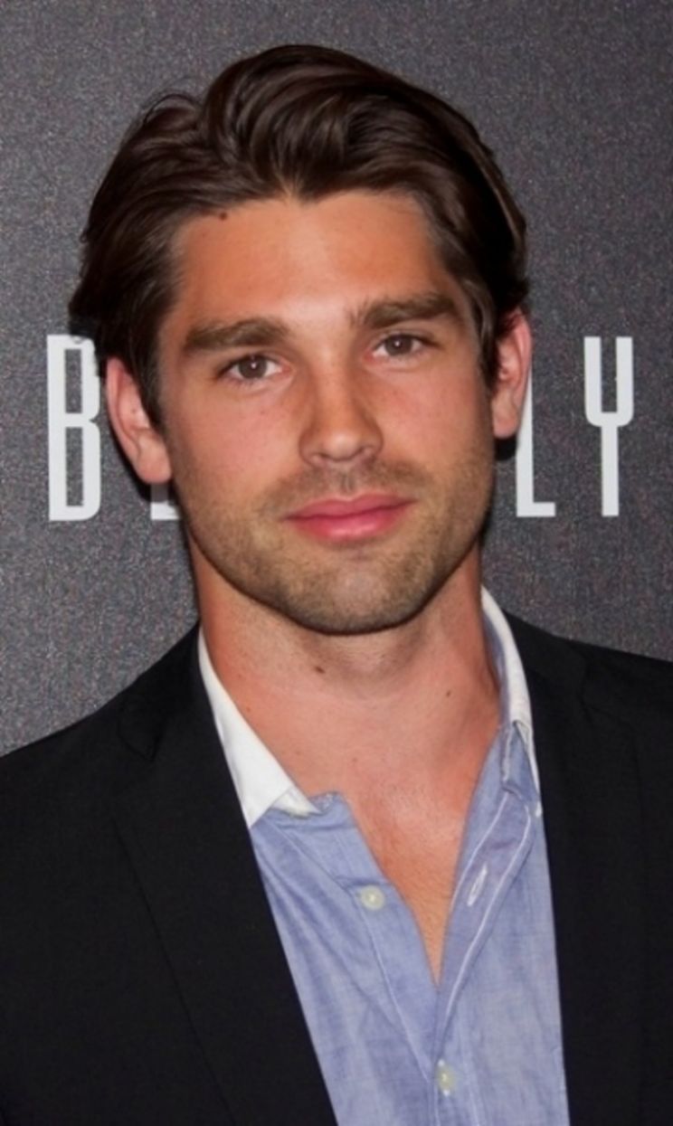 Justin Gaston