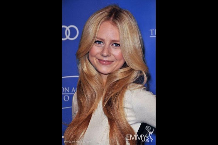 Justine Lupe