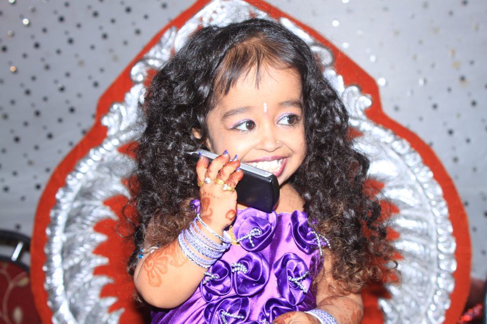 Pictures of Jyoti Amge