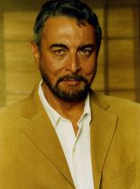Kabir Bedi