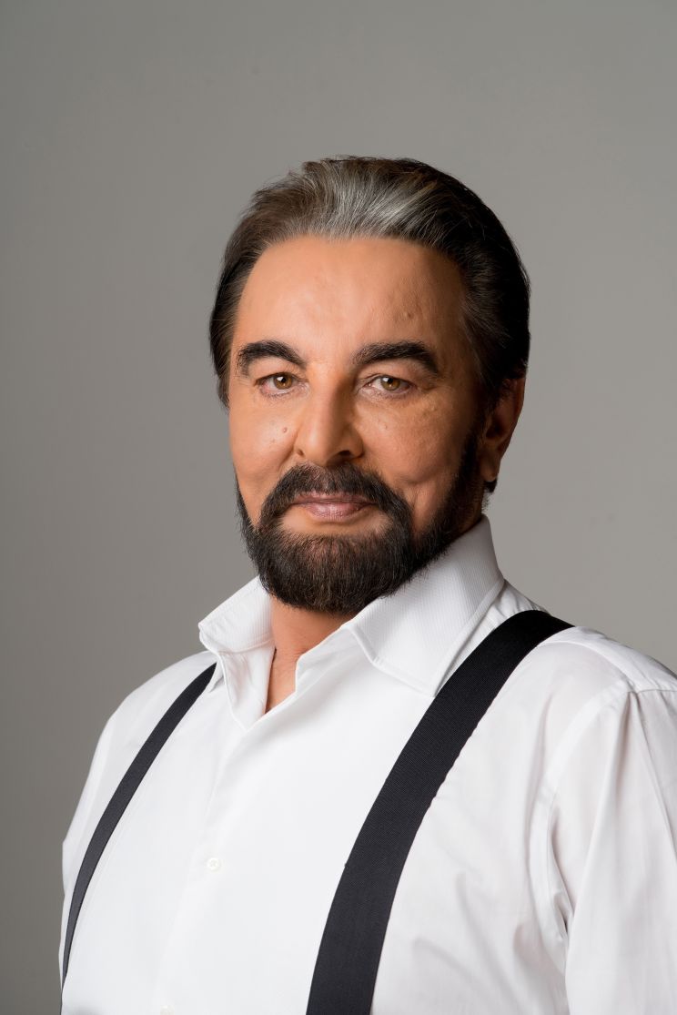 Kabir Bedi