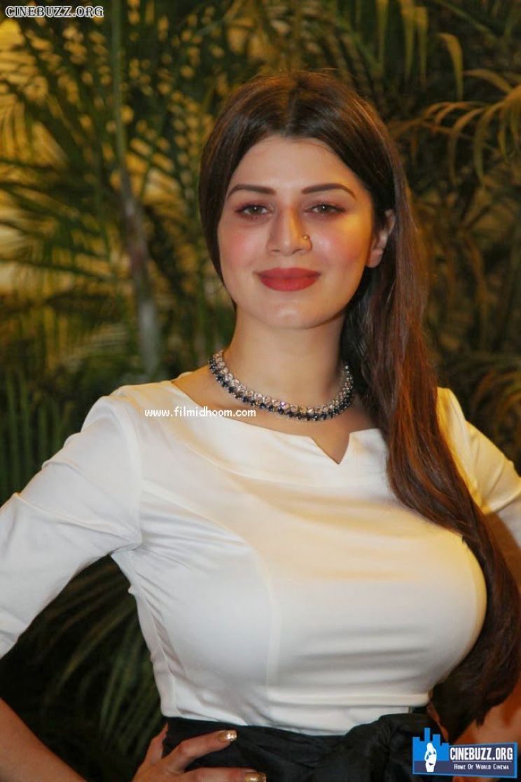 Kainaat Arora