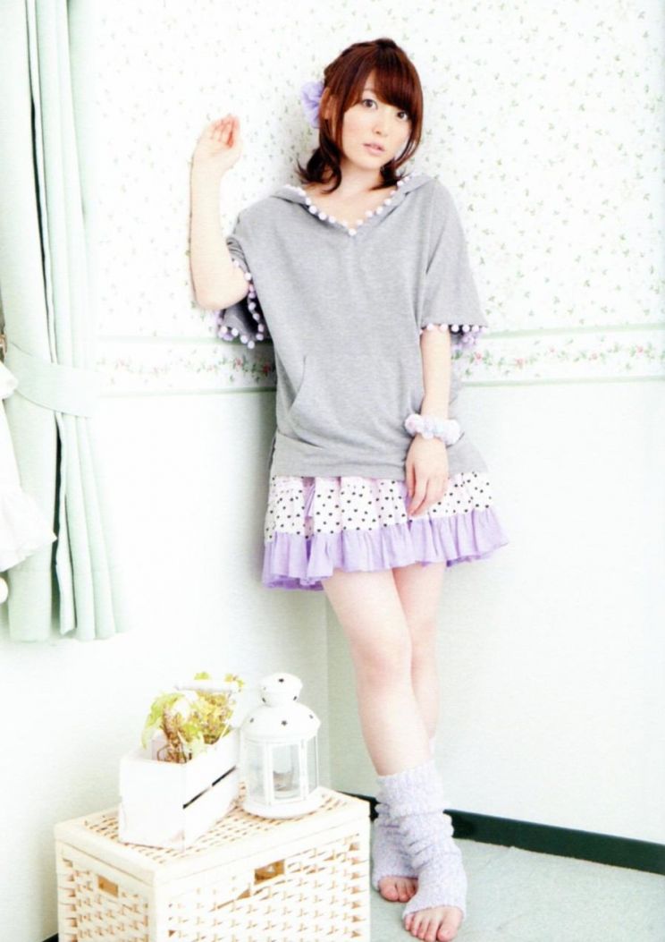 Kana Hanazawa