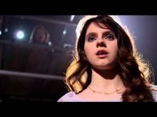 Kara Hayward photo
