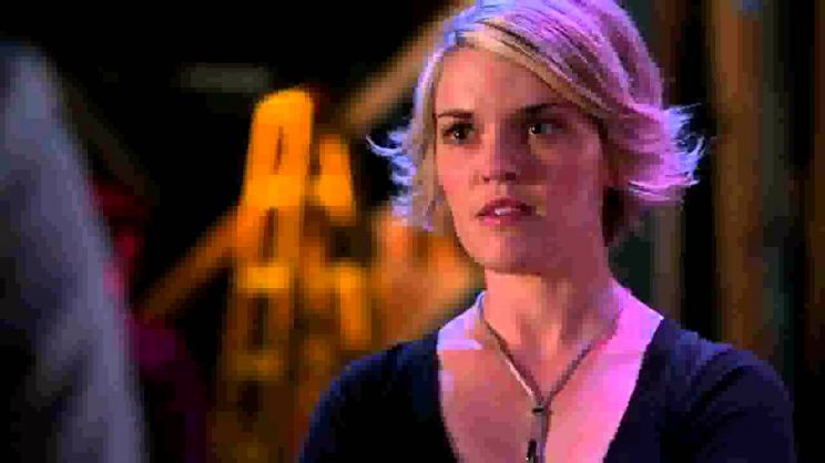 Kari Wahlgren