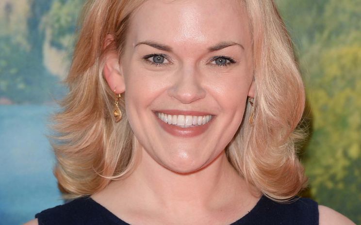 Kari Wahlgren