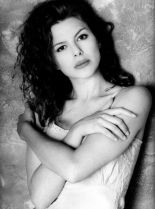 Kari Wuhrer