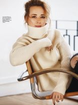 Karine Vanasse #422857 picture (Portrait Medium)
