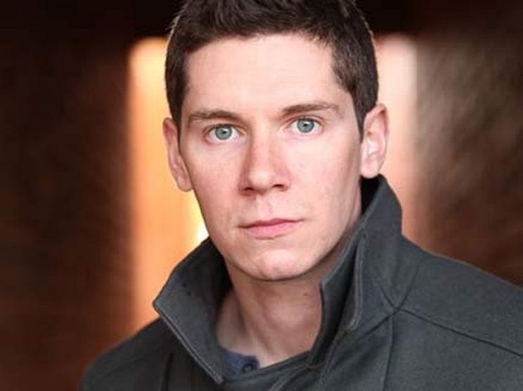 Karl Davies