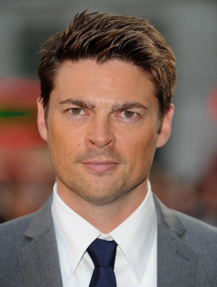 Karl Urban's Biography Wall Of Celebrities