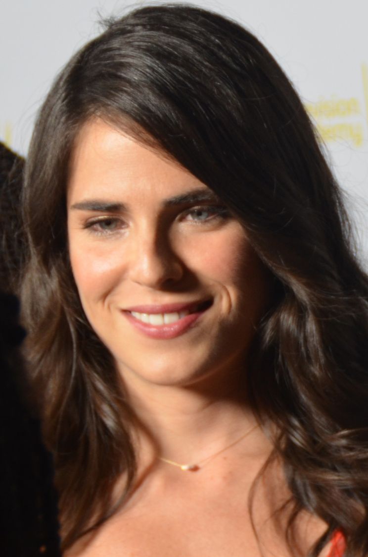 Karla Souza