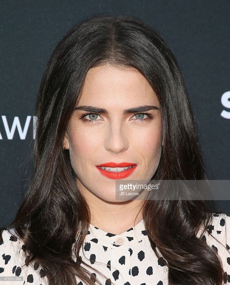 Karla Souza