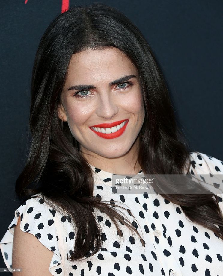 Karla Souza