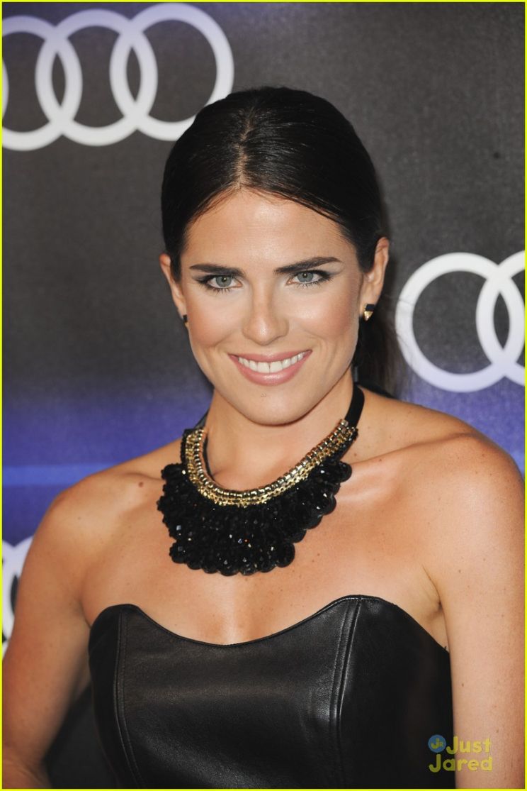 Karla Souza