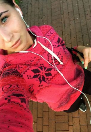 Katalina Mills's Biography - Wall Of Celebrities