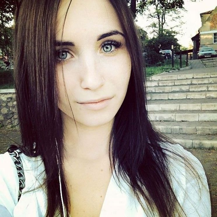 Katalina Mills