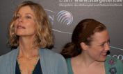 Kate Hewlett