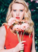 Kate McKinnon photo