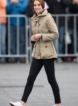 Kate Middleton #2675557 picture (Portrait Medium)