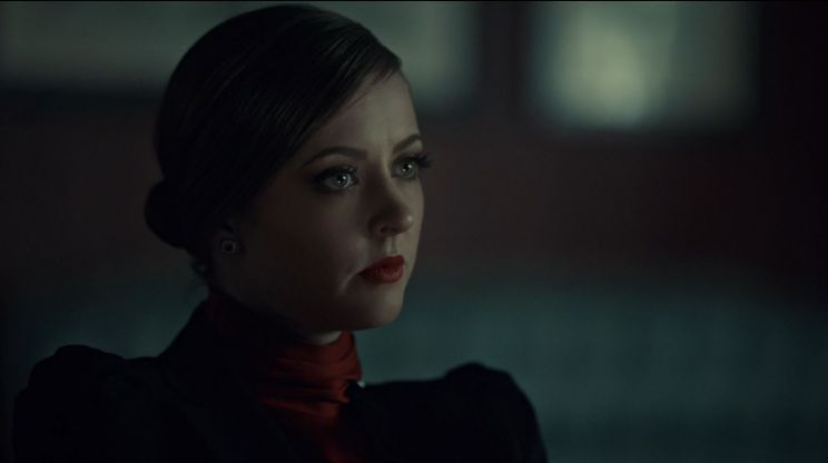 Katharine Isabelle
