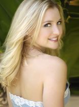 Katherine Bailess photo