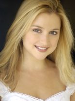 Katherine Bailess photo