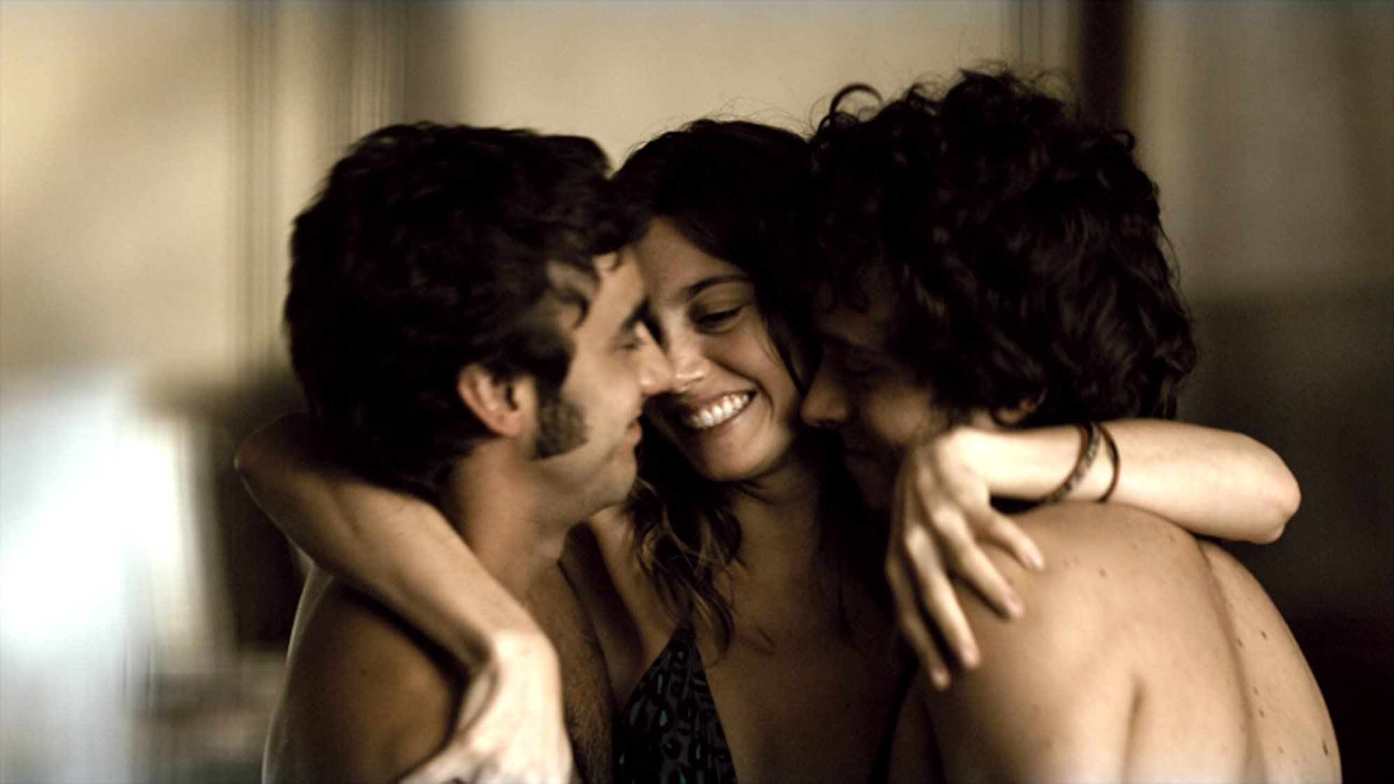 Film tentang threesome