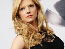 Katheryn Winnick