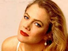 Kathleen Turner