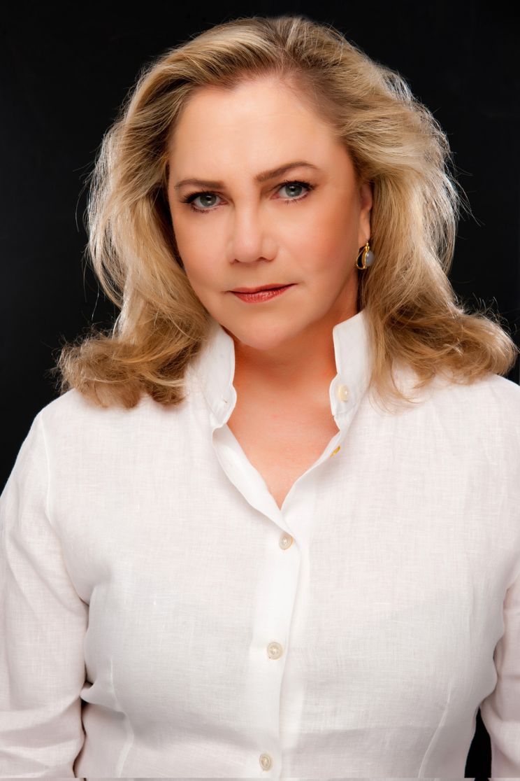 Kathleen Turner