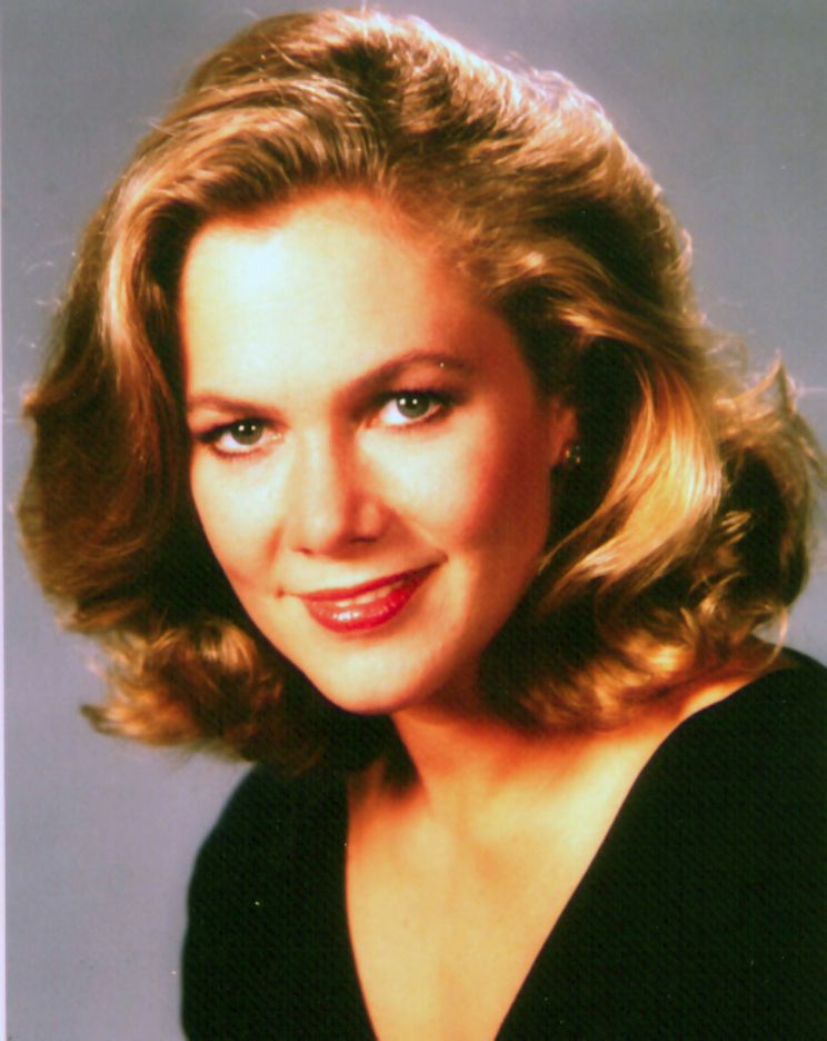 Kathleen Turner